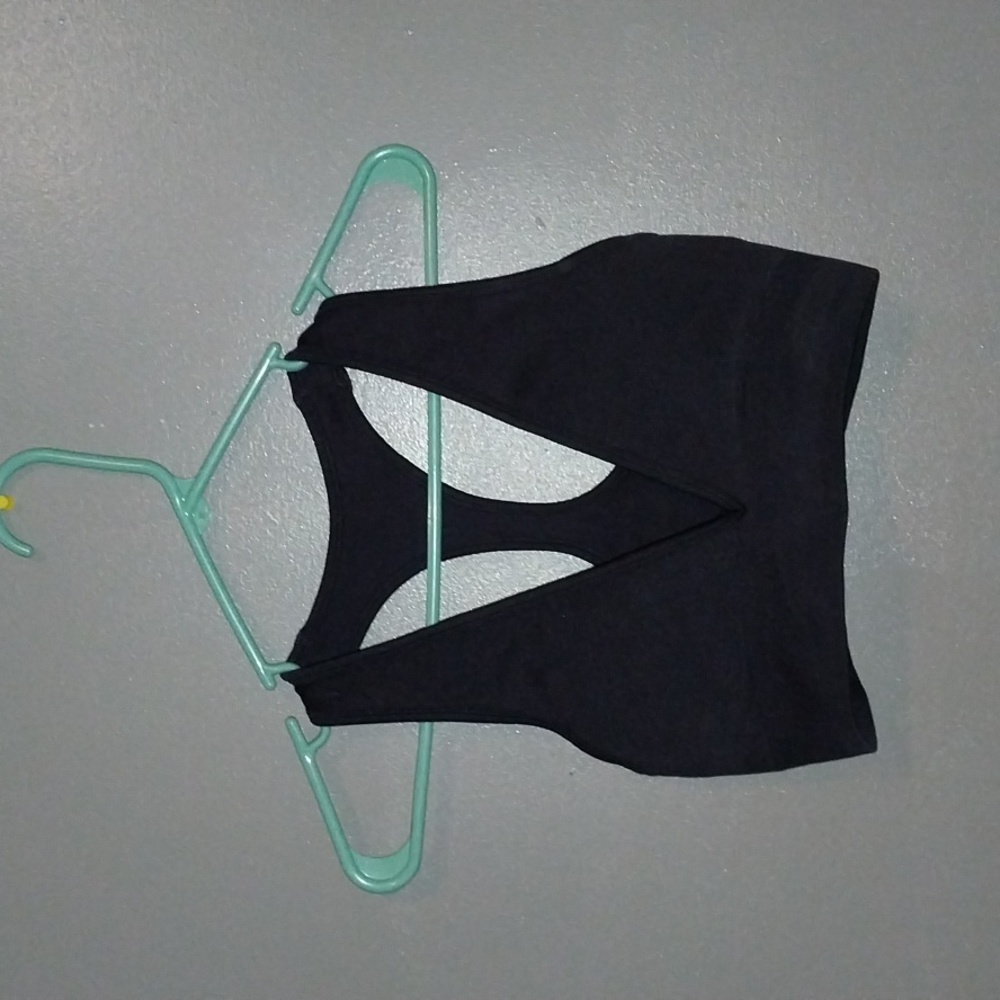Crop Shop Boutique black sports bra size small